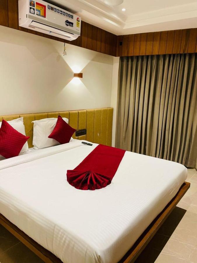 Hotel Emora Tree Mysore Extérieur photo