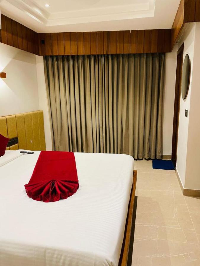 Hotel Emora Tree Mysore Extérieur photo