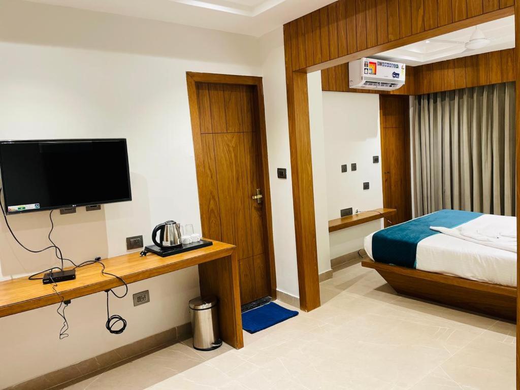 Hotel Emora Tree Mysore Extérieur photo