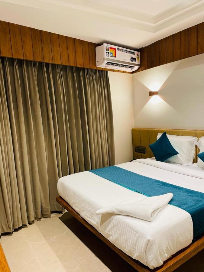 Hotel Emora Tree Mysore Extérieur photo