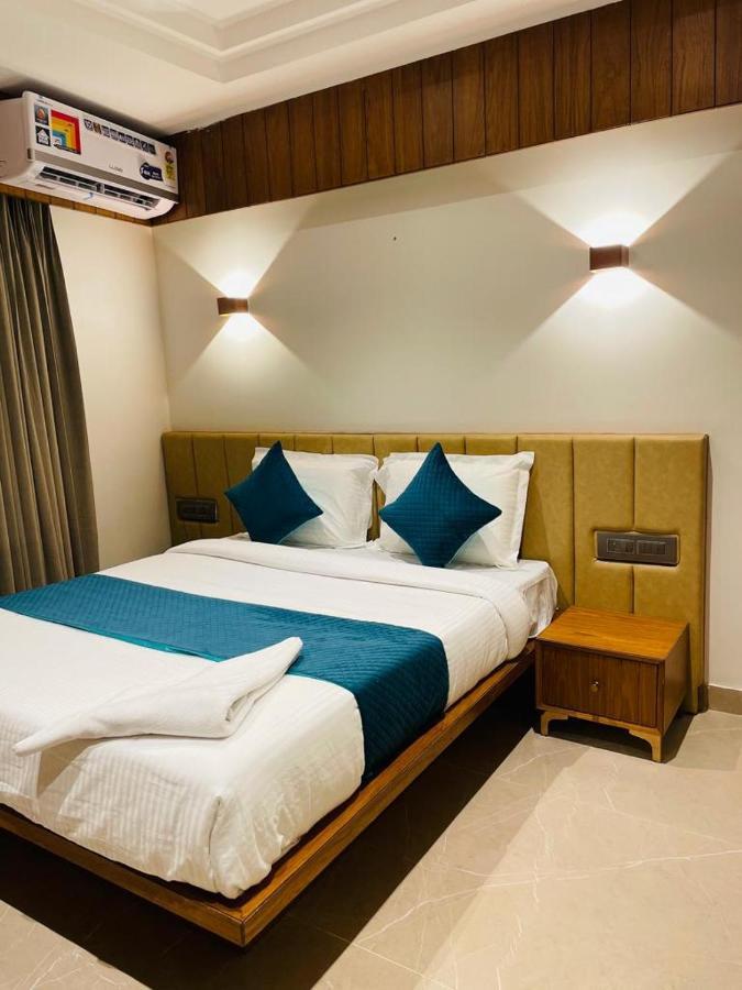 Hotel Emora Tree Mysore Extérieur photo