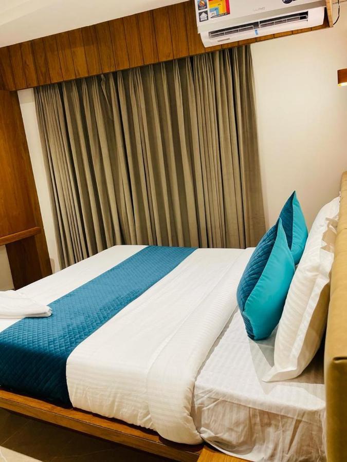 Hotel Emora Tree Mysore Extérieur photo